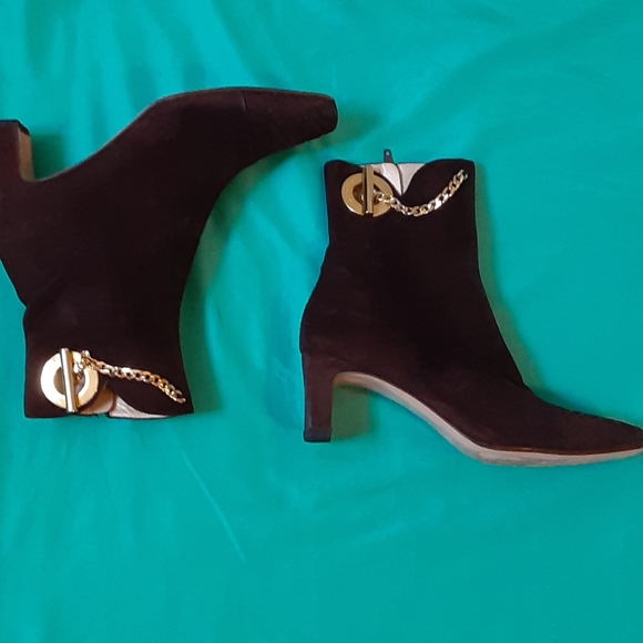 St. John Shoes - ❣HP❣ ST JOHN'S BROWN SUEDE ANKLE BOOTS